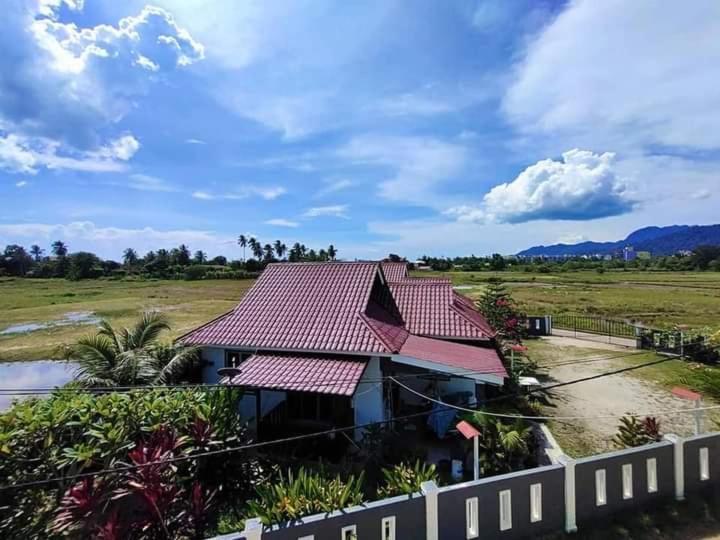 Langkawi Homestay Bunga Padi Kuah Exterior foto